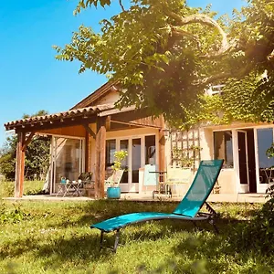 le-repaire-de-la-reveuse.midi-pyreneeshotels.com/